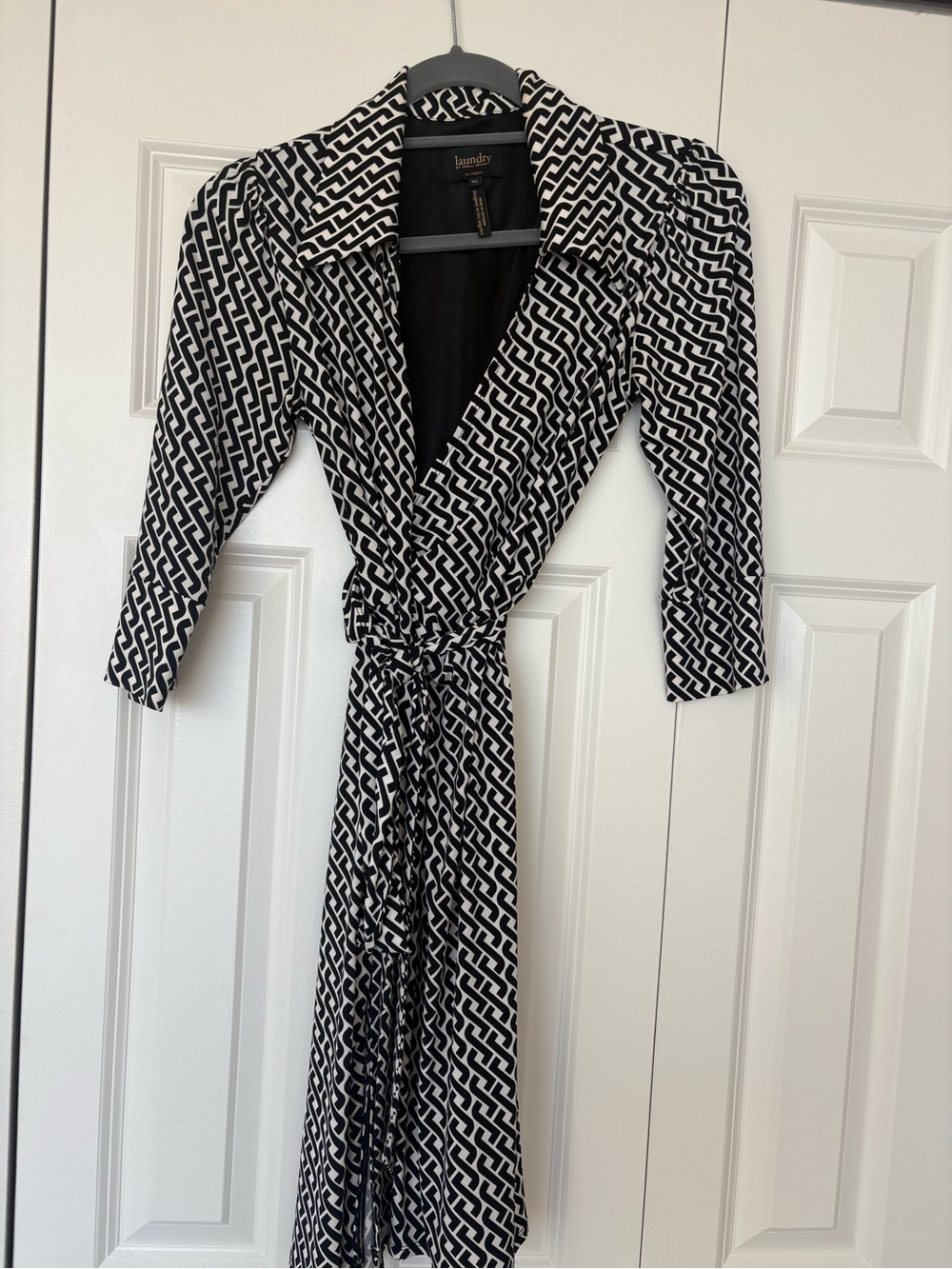 Laundry by Shelli Segal Black & White Geometric Wrap Dress